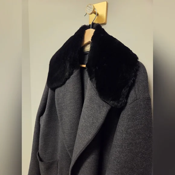 Vintage Giuliana Teso Italian Wool & Fur Coat, Neiman Marcus, Size 44 (12/14) - Picture 2 of 10